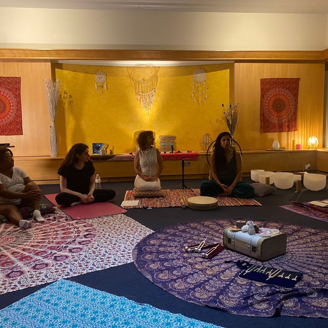Center Ajna - Sonothérapeute, Professeur De Yoga, Praticienne Reiki Usui 3